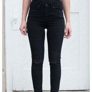 Silver Jeans Company- Onyx IBISTER High-Rise Skinny Ankle Jeans, Size 28